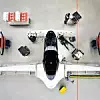 Lilium Jet in Werkshalle von oben mit Mechanikern