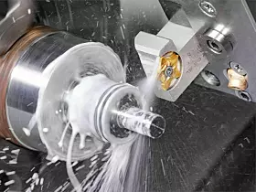 Eine der Neuheiten aus dem Iscar-Portfolio: das Allroundsystem Quickpenta. Es bietet dem fünfschneidigen Schneideinsatz dank der Safe-Lock-Klemmung einen festen Sitz und eine sehr große Stabilität.