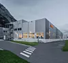 Auf Platz 9 der größten Maschinenbauer Österreichs kommt die Stihl Tirol GmbH (zuvor Viking GmbH) - im Bild die neue Kunststoff-Fertigung in Langkampfen. Im Jahr 2021 erwirtschaftete das Unternehmen einen Umsatz von 715,8 Millionen Euro. Stihl Tirol ist ein Unternehmen im weltweiten Netzwerk des deutschen Konzerns Stihl, einem bekannten Hersteller von Motorsägen und anderen motorbetriebenen Gartengeräten.