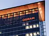 Osram Lighthouse Fassade mit dem leuchtenden Osram-Schriftzug.