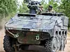 Boxer GTK (Gepanzertes Transport-Kraftfahrzeug): 8×8-Radpanzer mit modularen Missionsmodulen für Transport, Sanität, Führungsaufgaben oder Gefechtsunterstützung; Varianten u. a. Boxer CRV und Boxer IFV. Entwickelt von ARTEC GmbH, einem Konsortium aus KNDS und Rheinmetall.
