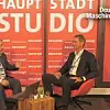 Der deutsche Maschinenbau hat mit Hindernissen zu kämpfen. Welche das sind und wie man sie angehen kann, erklärt Prof. Dr. Günther Schuh (re.) im Interview mit dem Chefredakteur Digital der PRODUKTION, Stefan Weinzierl.