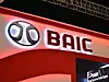 Platz 3: BAIC. Die Beijing Automotive Industry Holding ist ein staatseigener Automobilhersteller, der 1958 gegründet wurde und seinen Hauptsitz in Peking hat. BAIC gehört zu den größten Automobilkonzernen des Landes und ist international tätig. Es ist bekannt für die Produktion von Pkw, Nutzfahrzeugen und Elektrofahrzeugen unter den Marken ARCFOX, BEIJING, BAIC ORV, BAIC Foton und BAIC Changhesowie sowie für seine Joint-Ventures Beijing Benz (Mercedes-Benz), Beijing Hyundai, Fujian Benz und Foton Daimler. 2023 erreichte BAIC einen Umsatz von 27,96 Milliarden Dollar.