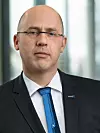 Portrait von Raoul Dessel, Executive Vice President Sales & Distribution Management bei Schunk