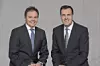 Hans-Joachim Schwabe, CEO der Business Unit Specialty Lighting der Osram Licht AG (links), und Andreas Wolf, Leiter der Business Unit Body & Security der Continental AG (rechts)