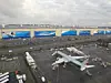Das US-Luft- und Raumfahrtunternehmen Boeing ist neben Airbus der größte Player auf dem Passagier-Flugzeugmarkt. In der berühmten Fertigungshalle in Everett (Bild) werden Flugzeuge des Typs 767, 777 und 787 gebaut. Die 747, der Jumbo, für den die Halle einst gebaut wurde, wird seit 2023 nicht mehr hergestellt. Im Jahr 2021 erwirtschaftete Boeing einen Umsatz von 48,72 Milliarden Dollar. Das ergibt Platz 3 im Ranking.