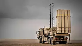 IRIS-T SLM gehört zur sogenannten Taktischen Luftverteidigung mittlerer Reichweite (TLVS-MR) und kann mit anderen Systemen wie Patriot oder Skynex kombiniert werden.
