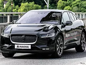 Der kanadisch-österreichische Automobilzulieferer Magna landet mit einem Umsatz von fast 40 Milliarden Euro auf Platz 6.