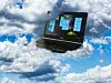 Ein Laptop schwebt in der Cloud