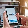 LinkedIn-Startseite auf einem Handy