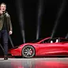 Tesla Chef Elon Musk präsentiert Sportwagen