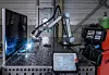 UR10-Cobot Roboter bei Hodapp schweißt Bauteile