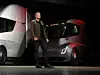 Elon Musk präsentiert neuen Elektro-Truck.