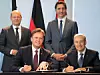 Auf dem Bild (von links): Bundeskanzler Olaf Scholz; Markus Schäfer, Chief Technology Officer der Mercedes-Benz Group; Kanadas Premierminister Justin Trudeau und François-Philippe Champagne, Minister für Innovation, Wissenschaft und Industrie von Kanada.