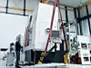 Transport einer Maschine in der Werkhalle
