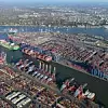 Luftbild vom Hamburger Containerhafen