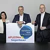 Fixierten den Zusammenschluss von Apleona und Gegenbauer (v.li.): Fabiola Fernandez (Co-CEO Gegenbauer), Dr. Jochen Keysberg (CEO Apleona) und Christian Kloevekorn (Co-CEO Gegenbauer).