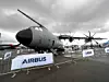 Der Militärtransporter A400M bei der Luftfahrtmesse in Singapur