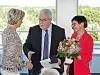 Dr. Dieter Kress nimmt gemeinsam mit seiner Frau Ruth die Staufermedaille in Gold von Dr. Nicole Hoffmeister-Kraut entgegen
