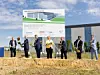 Premium Aerotec feierte zusammen mit dem bayerischen Ministerpräsidenten Markus Söder (3. von links) und Augsburgs Oberbürgermeisterin Eva Weber (Mitte) den Spatenstich für den Neubau.