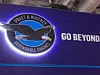 Platz 10: Pratt & Whitney. Das Unternehmen hatte 2023 einen Markenwert von 3,14 Milliarden Dollar. Pratt & Whitney ist ein US-amerikanisches Unternehmen, das sich auf die Herstellung von Flugzeugtriebwerken spezialisiert hat. Es ist bekannt für die Entwicklung verschiedener Flugzeugantriebe, darunter das Pratt & Whitney R-2800 Double Wasp, das als Antriebseinheit für viele US-Militärflugzeuge verwendet wurde. Pratt & Whitney ist einer der führenden Hersteller von Flugzeugtriebwerken und hat eine lange Geschichte in der Luftfahrtindustrie.