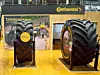 Continental Messestand auf der Agritechnica mit großen Traktorreifen
