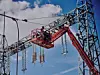 Spie Mitarbeiter realisieren Umspannwerk in der Höhe.