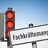 Fachkräftemangel. -