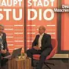 Ohne Software wird künftig im Maschinenbau kein Erfolg mehr möglich sein, davon ist Michael Finkler (re.), Vorstand VDMA Software und Digitalisierung sowie Geschäftsführer proALPHA Business Solutions, überzeugt. Im Gespräch mit Stefan Weinzierl, Chefredakteur Digital bei PRODUKTION, erklärt er im Interview auf dem Maschinenbau-Gipfel, warum.