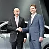 Dieter Zetsche und sein Nachfolger Ola Källenius.
