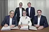 Bei der Vertragsunterzeichnung: Hintere Reihe von links: Oliver Dörre (CEO Hensoldt), Antonio Bueno (Präsident von General Dynamics European Land Systems). Vordere Reihe von links: Dr. Thomas Kauffmann (Geschäftsführer der General Dynamics European Land Systems Deutschland GmbH und Vice President GDELS International Business & Services), Christina Canitz (Head of Optronics Division bei Hensoldt) und Mathias Laich (Head of Istar bei Hensoldt).