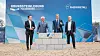 Grundsteinlegung der Pulverfabrik von Rheinmetall in Aschau am Inn (v.li.): Dr. Nils Schmid (Parlamentarische Staatssekretär im Bundesministerium der Verteidigung), Rheinmetall-Vorstandschef Armin Papperger, Bayerns Ministerpräsident Dr. Markus Söder und Dr. Hubert Aiwanger (Bayerischer Staatsminister für Wirtschaft, Landesentwicklung und Energie).