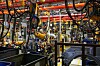Eine menschenleere Autofabrik: In der deutschen Autoindustrie schwinden die Arbeitsplätze derzeit schneller als in jeder anderen Industriebranche.